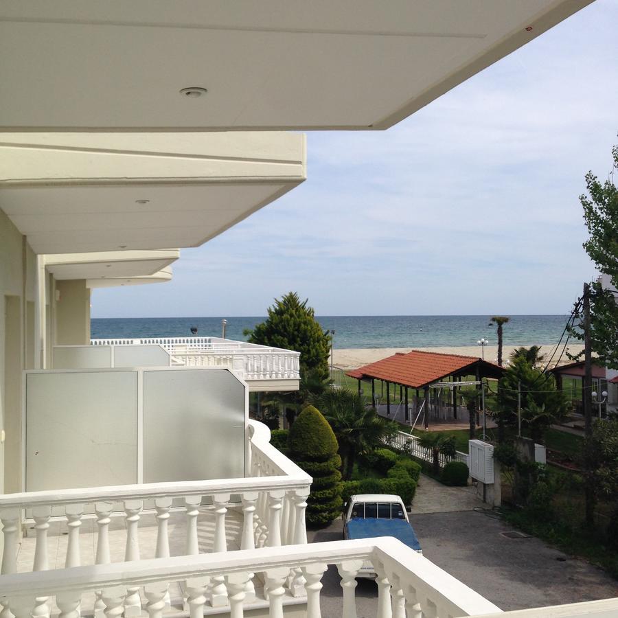 Hotel Akrogiali Корінос Екстер'єр фото