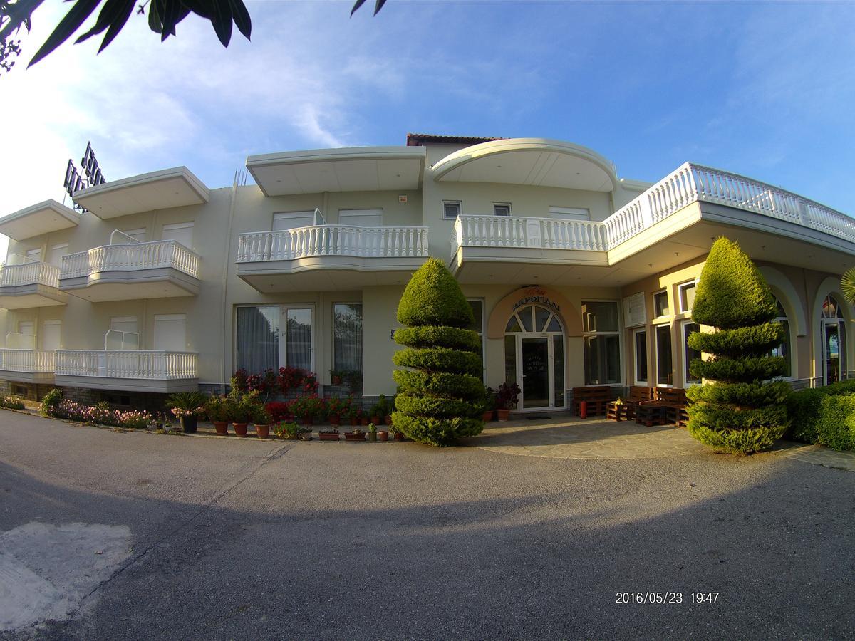 Hotel Akrogiali Корінос Екстер'єр фото