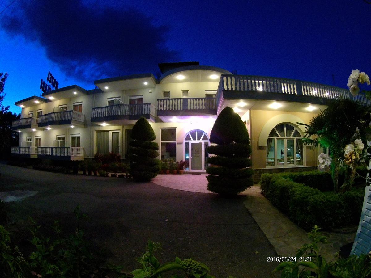 Hotel Akrogiali Корінос Екстер'єр фото
